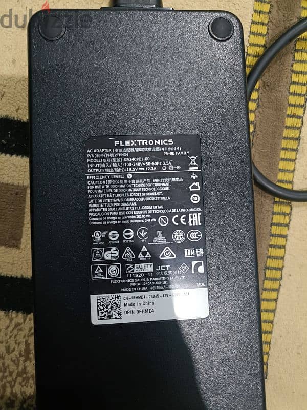 Dell Precision 7730 11