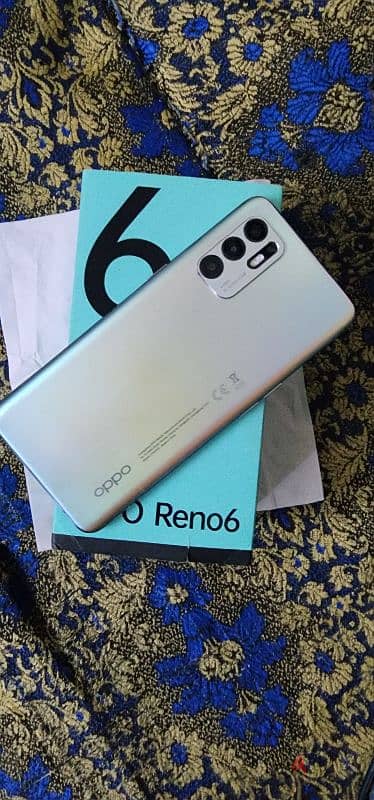 Oppo Reno6 0