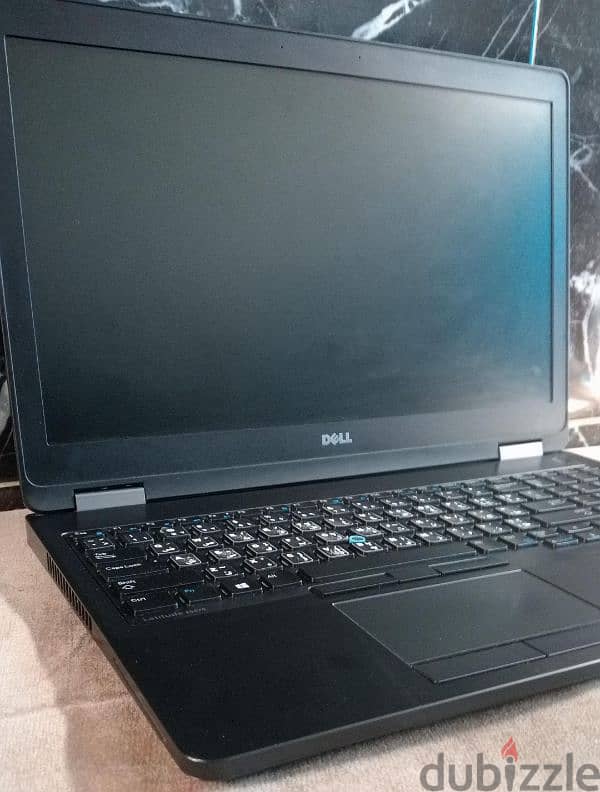 Dell Latitude E5570 1