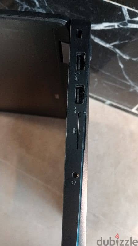 Dell Latitude E5570 6