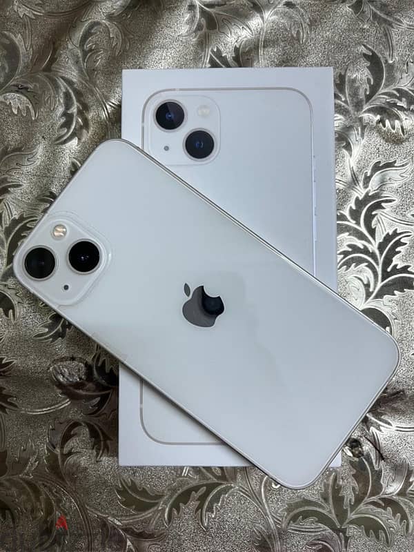 iphone 13 white 128gb B 97% 3