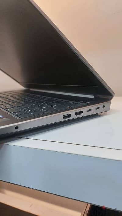 وحش الشغل HP ZBOOK G5اعلي كولتي شاشه 4k vga Nvidia p2000