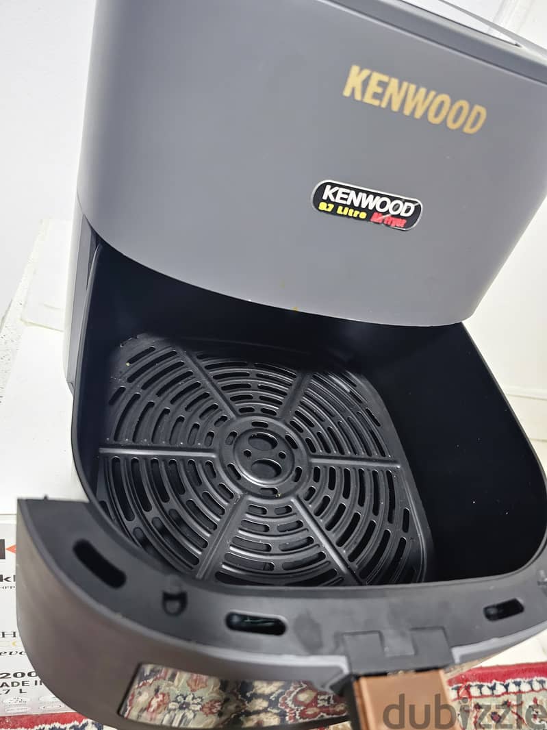 Air fryer kenwood اير فراير 9.7 لتر 3