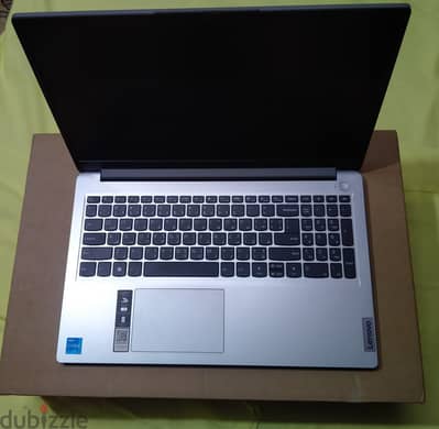 Lenovo ideapad كور I3 جيل 12 بالكرتونة والضمان شاشة 15.6