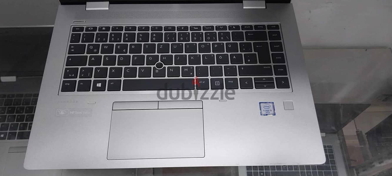 Hp 640G5 الجيل التامن i5 رام 16 فضي اللون حالة نضيفة جدا وارد اوروبا 8