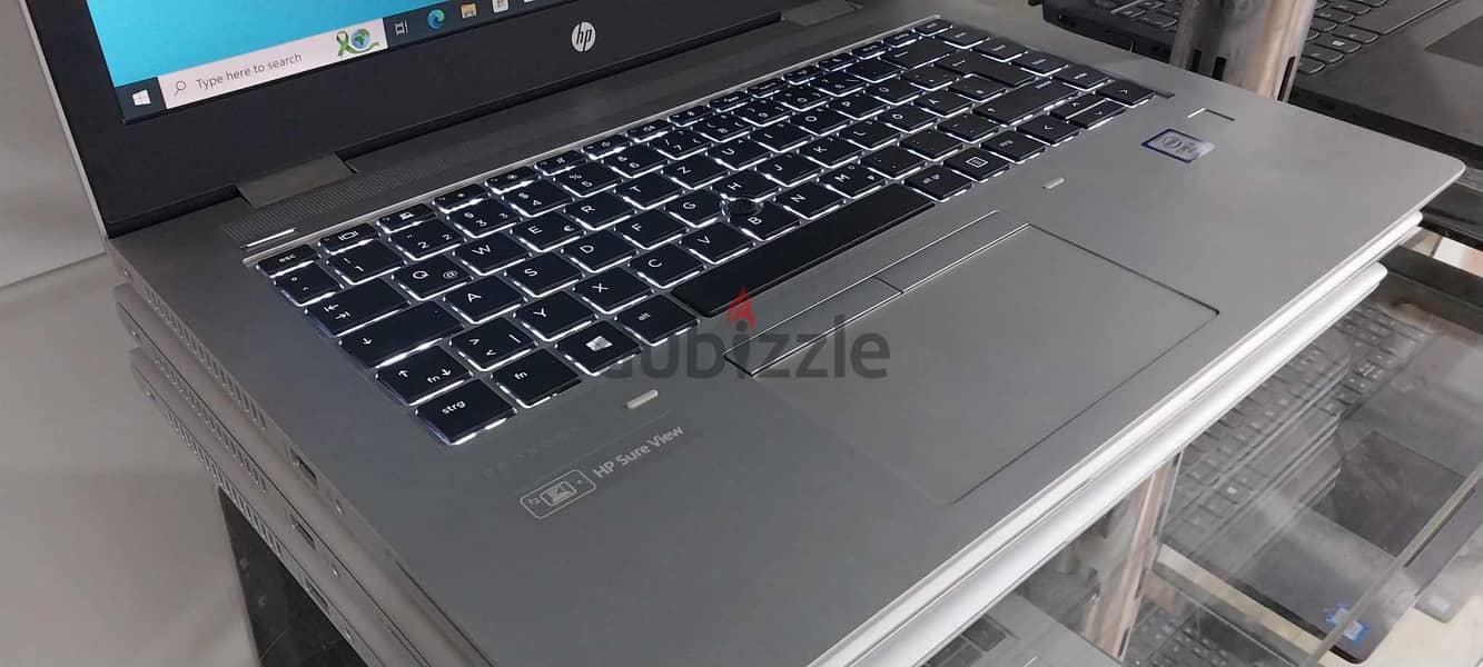 Hp 640G5 الجيل التامن i5 رام 16 فضي اللون حالة نضيفة جدا وارد اوروبا 10