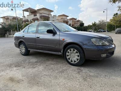 Nissan Sunny 2010