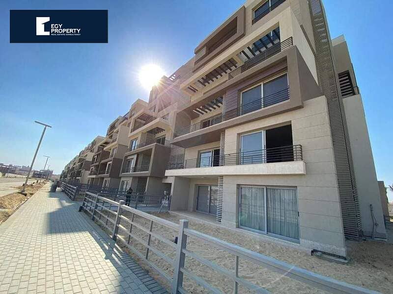 شقة ريسيل متشطبة تكملة اقساط بسعر قديم فى Palm Hills New Cairo  استلام قريب 0