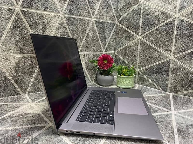 HP ZBOOK STUDIO G10 2