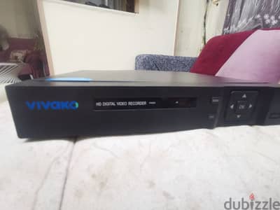 كاميرات مراقبة ڤيڤاكو عدد 4 كاميرات و DVR والباور سبلاي وكل الأسلاك