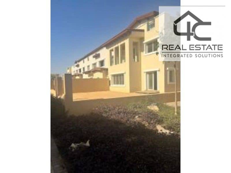 Town house 208m 4 bedrooms for sale in Hyde Park with down payment and installments, View Landscape. 0