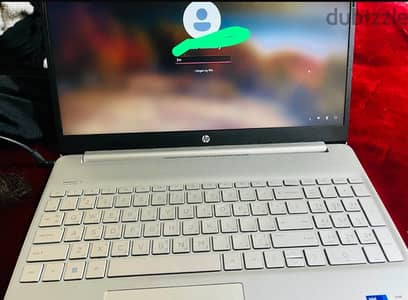 hp 15sq لسه ف الضمان i7