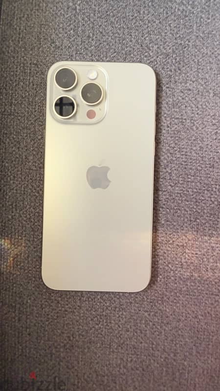 iPhone 15 pro max 0