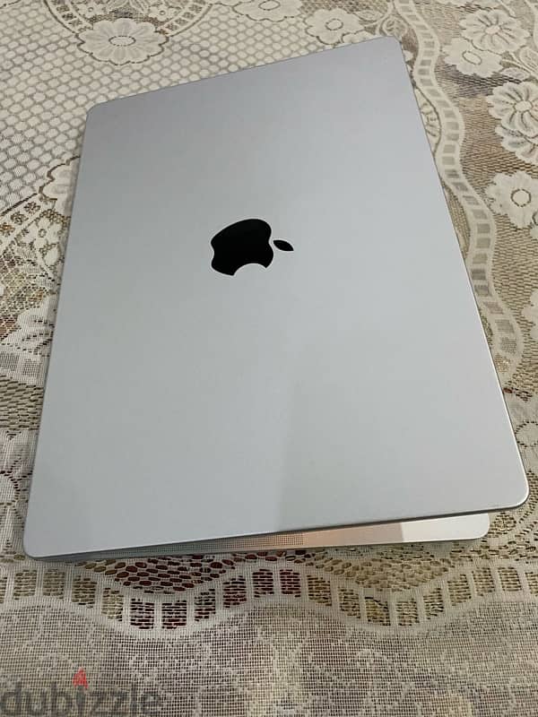 Macbook pro m1 pro 14 1 tera 10 core 1