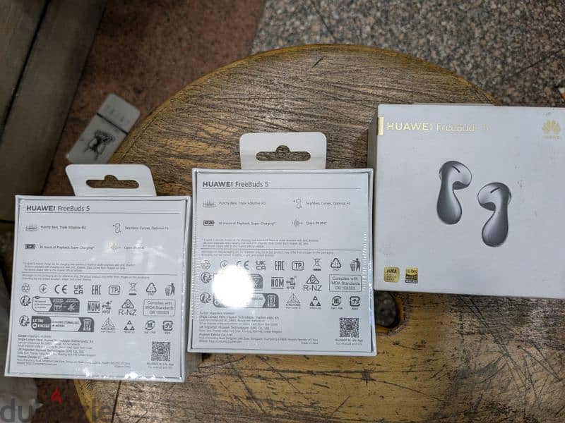 Huawei Freebuds 5 Gray White جديدة متبرشمة بضمان الوكيل 1