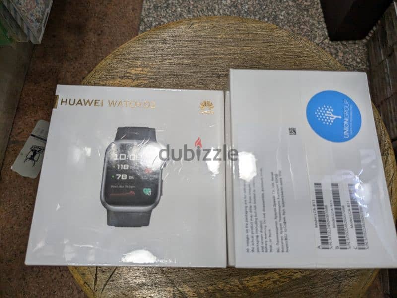 Huawei Watch D2 White Black جديدة متبرشمة بضمان الوكيل 0