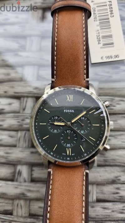 Fossil men watch leather new in box