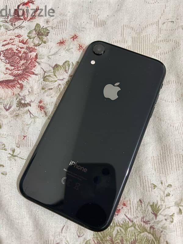 iPhone XR 1