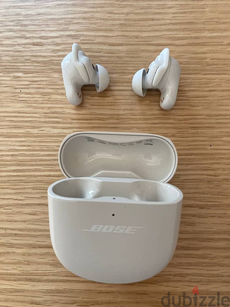 Bose QuietComfort Earbuds II in perfect condition 2