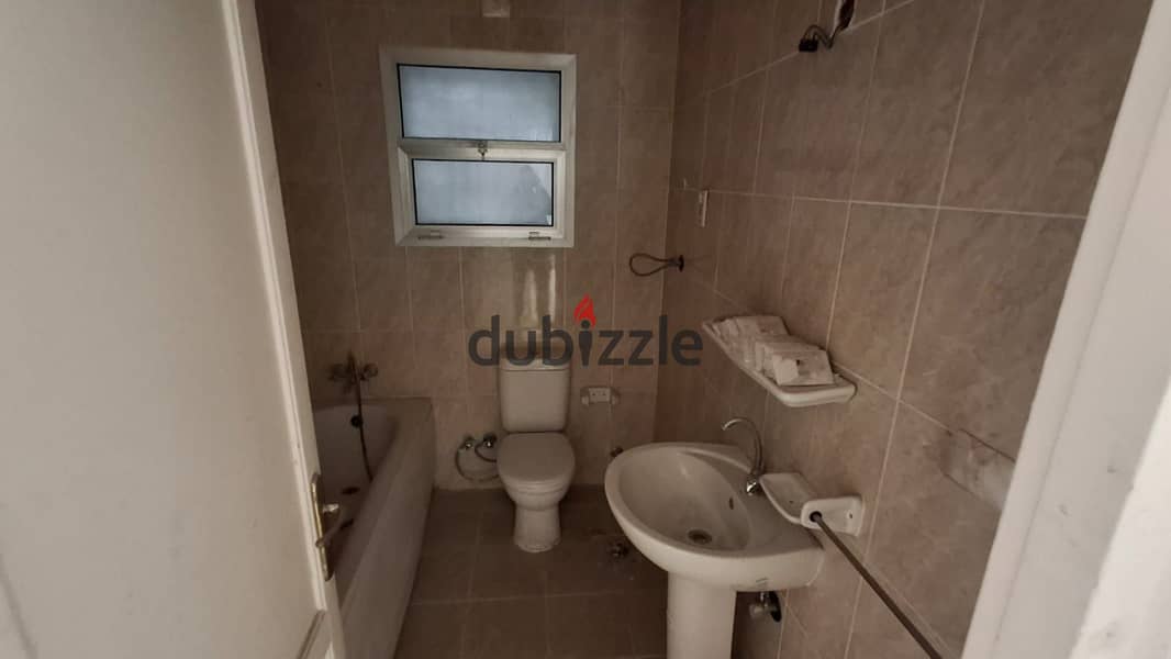 In Madinaty, an apartment for sale, area of ​​128 square meters, in front of Al-Husseini Market and the First Season Mall, at a commercial price, due 0