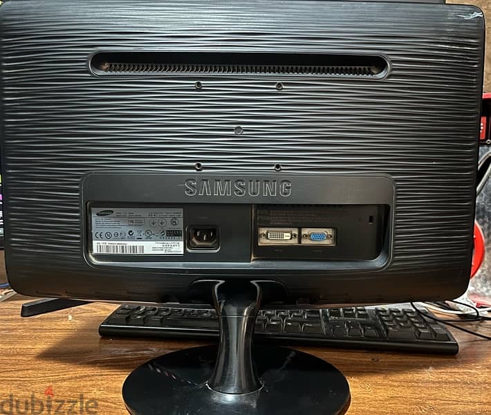 Samsung b2030 شاشة سامسونج 1