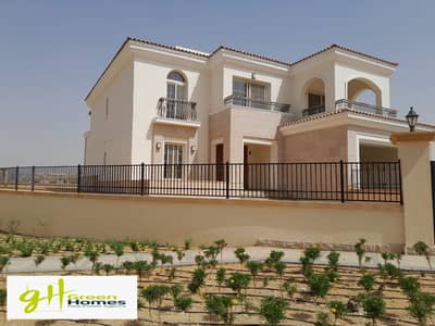 Hot Deal: Luxurious Golf-View Standalone in Uptown Cairo – Prime Location and Fully Finished!