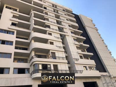 For quick sale, a bargain apartment, immediate delivery, in a distinguished location in Nasr City, directly next to City Stars Mall