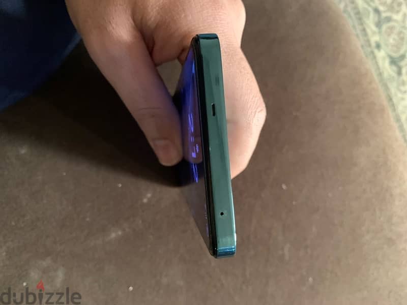 Oppo Reno 12 f 265 G 16 R 3