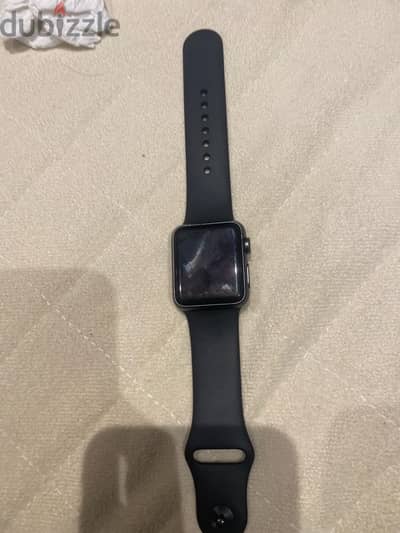 Apple Watch Series 1 مستعمله استعمال نظيف جدا مفيهاش خربوش