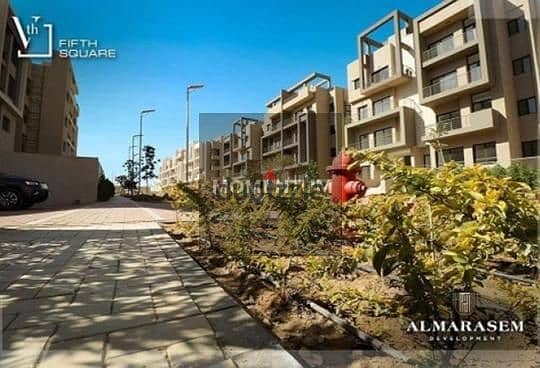 160-meter apartment in Al Marasem Compound, three rooms, at a special price and in a great location, overlooking the Club House 0