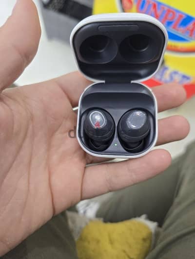 airbods galaxy buds fe