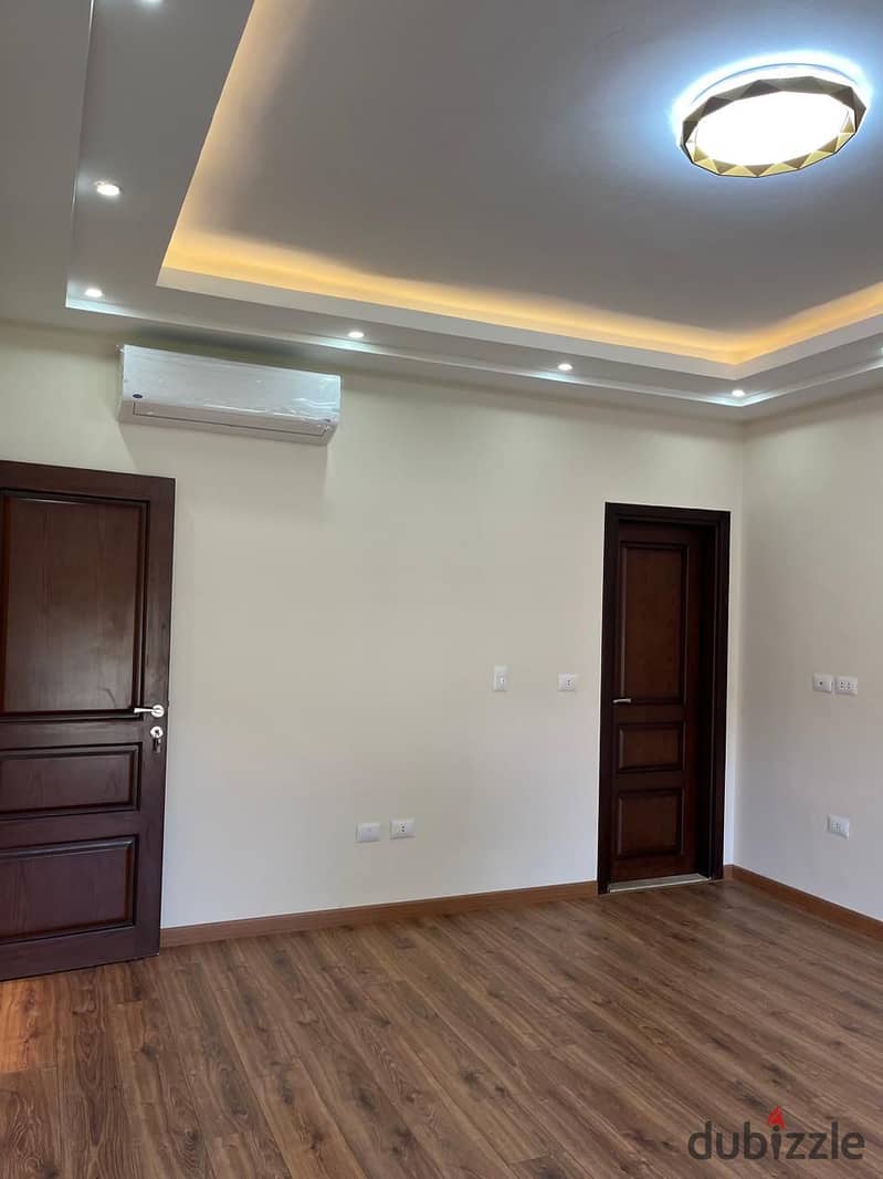 Apartment for rent, half kitchen and air conditioners in Hyde Park Compound 0