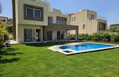 villa for sale in 5th Settlement ( Ready to Move ) lowest down payment and installments up to 10 years at Palm Hills New Cairo