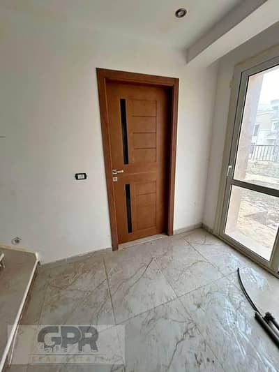 tpyical apartment 3room next to nasr city in tajcity compound front of airport gate