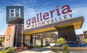 شقة موقع متميز جدا جدا فيو على حمام السباحة تشطيب كامل  جاليريا مون فالي Galleria moon valley  new cairo