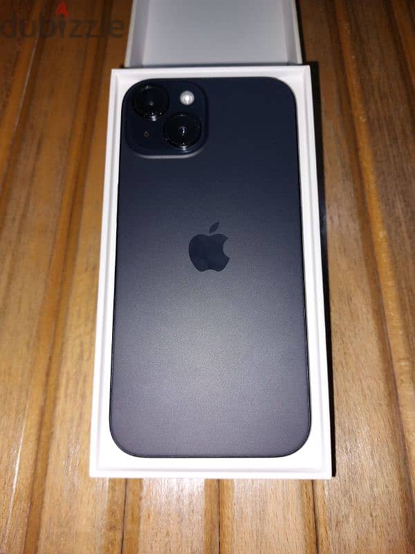 لسه فى الضمان IPHONE 15 128 GB  DUAL SIM 1