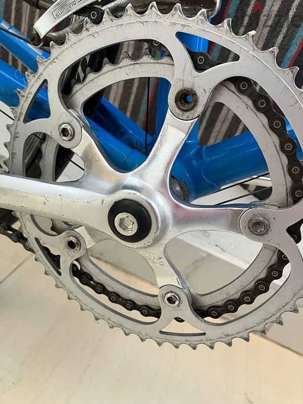 عجلة رود إيطالي ماركة Benotto جروب shimano 600 1