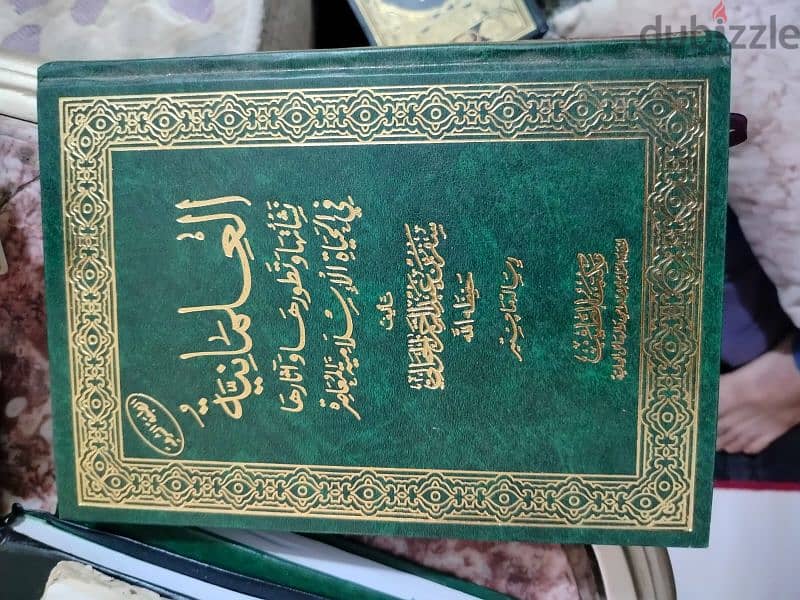 كتب بحالة الجديد 9