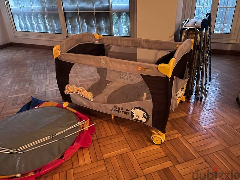 Safari Crib, Safari edition, used only for 1 year and wrapped since, 0