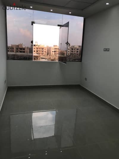 For the first time in Mall of Fook Fifth Settlement a 60 meter medical clinic for sale with a 25% discount fully finished on 90th Street new cairo