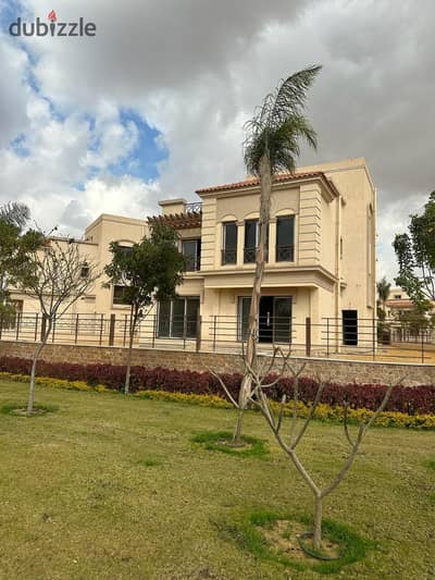 Villa for sale in Madinaty, the best location, complete installments, model B3, received, wide garden view