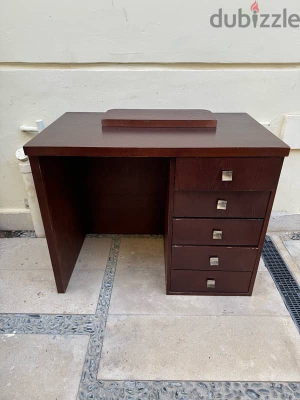 Vintage Mid-Century Modern Desk with Storage 5