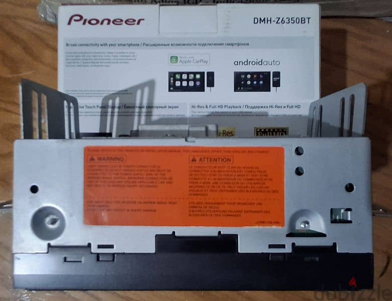 شاشة سيارة بيونير Pioneer DMH-Z6350BT زيرو بالكرتونه بجميع ملحقاتها 3