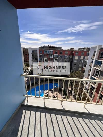 Apartment with roof, 150 m, for sale at a special price, immediate delivery, finished by the owner, in the heart of the Fifth Settlement, in Amoradia,