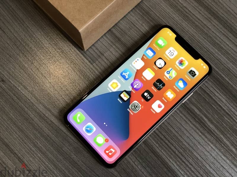 iPhone 11 pro  256G   B100% 9