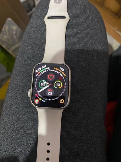 Apple Watch series 8 45MM starlight