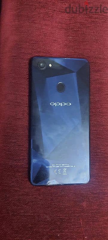 oppo f7 مستعمل ليس يضمن كرتونه  التواصل 01127669705