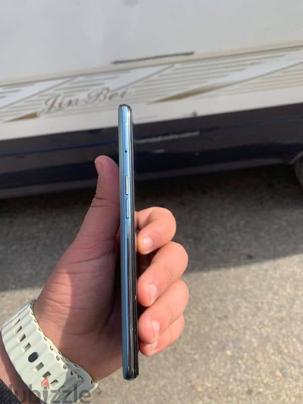 OPPO Reno6 1