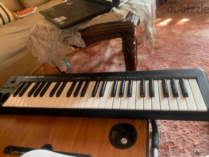 Midi Alesis Q49 4