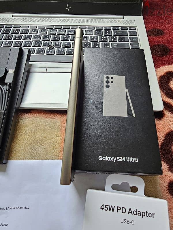 Samsung S24 ultra like new.  متاح بدل باقل مع فرق 4